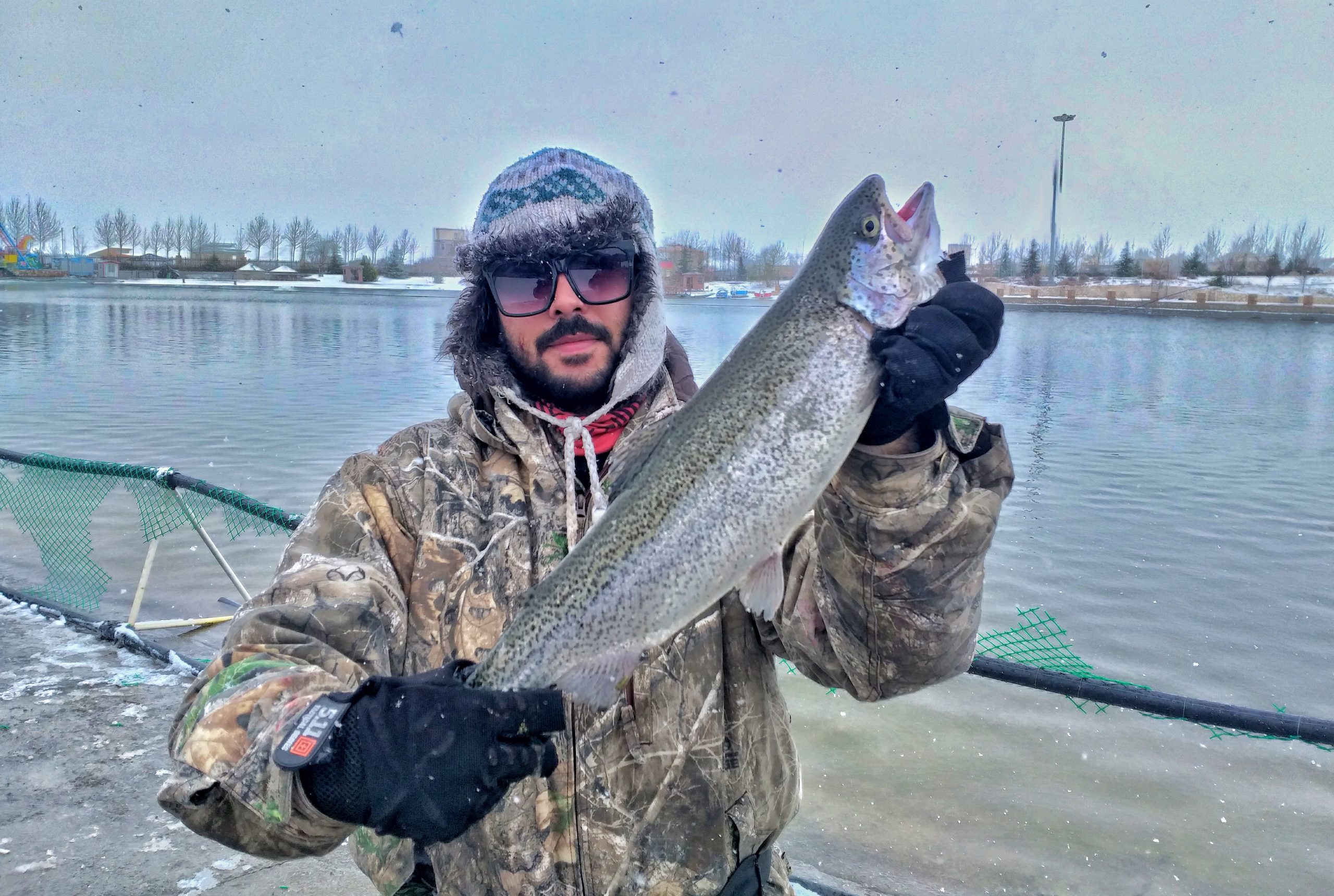 صید ماهی قزل آلا